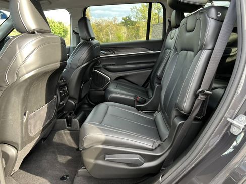 Used 2022 Jeep Grand Cherokee L Limited image 6