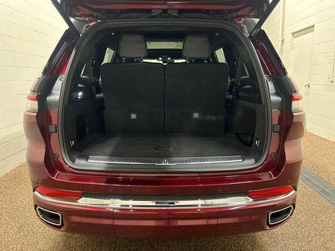 Used 2023 Jeep Grand Cherokee L Overland AWD/4WD image 17