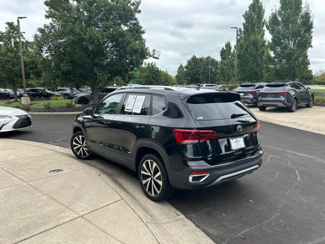 Used 2023 Volkswagen Taos SE FWD image 5