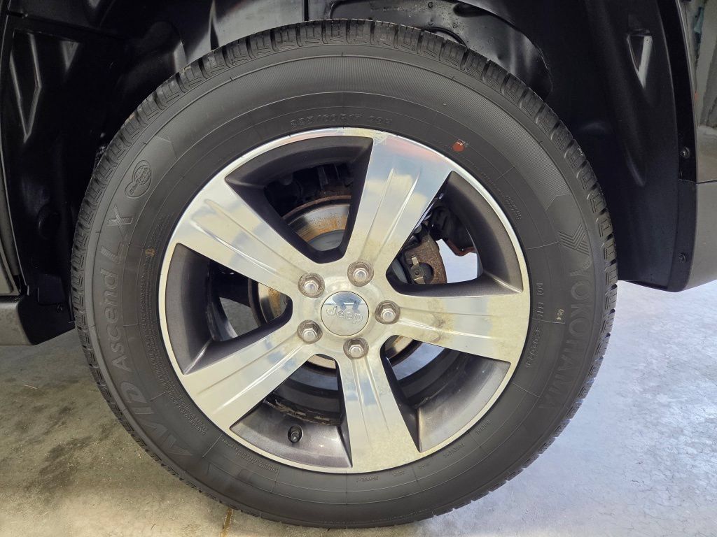 Used 2017 Jeep Patriot High Altitude AWD/4WD image 11