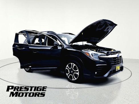 Used 2023 Subaru Ascent Limited image 11