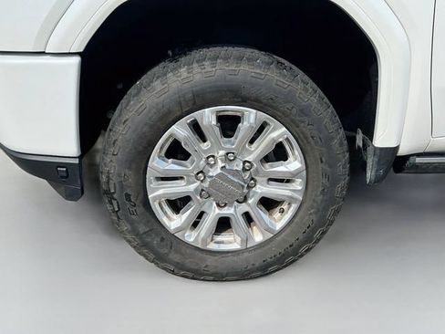 Used 2023 GMC Sierra 2500 Denali w/ Denali Ultimate Package AWD/4WD image 10