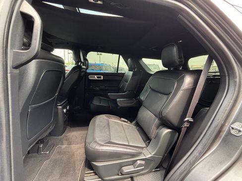 Used 2020 Ford Explorer Limited w/ Class III Trailer Tow Package AWD/4WD image 16