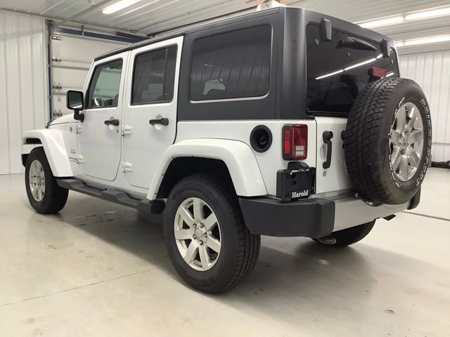 Used 2018 Jeep Wrangler Unlimited Sahara w/ Dual Top Group AWD/4WD image 4