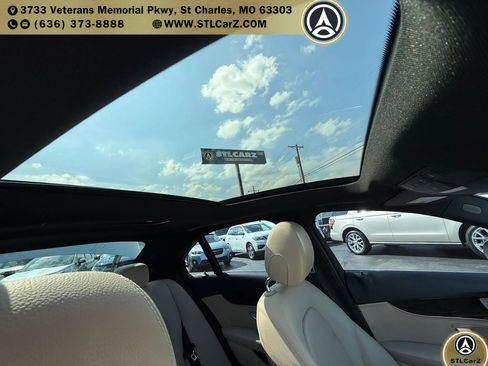 Used 2018 Mercedes-Benz C 300 4MATIC Sedan w/ Multimedia Package image 16
