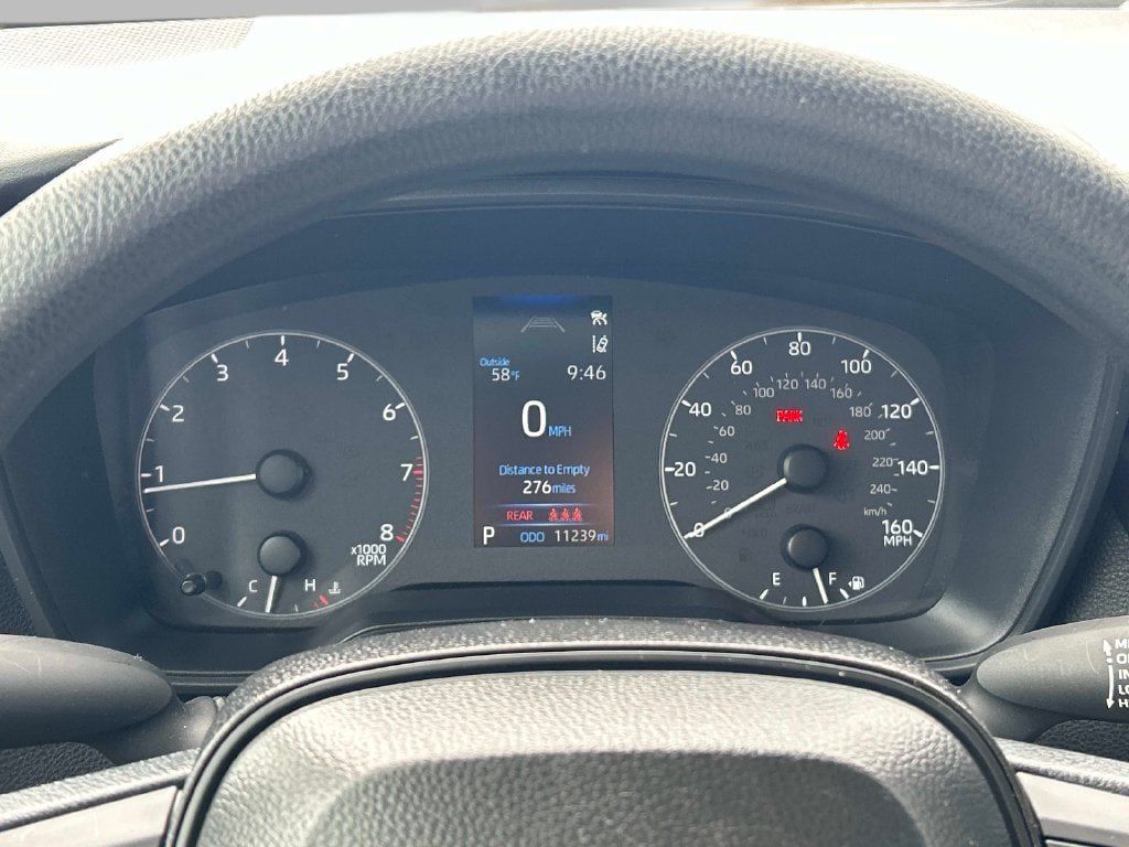 Used 2025 Toyota Corolla LE FWD image 22