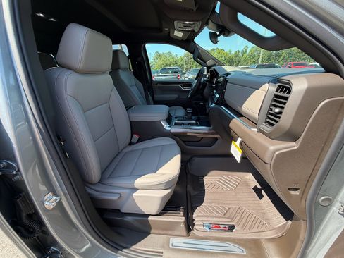 New 2026 Chevrolet Silverado 1500 RST AWD/4WD image 18