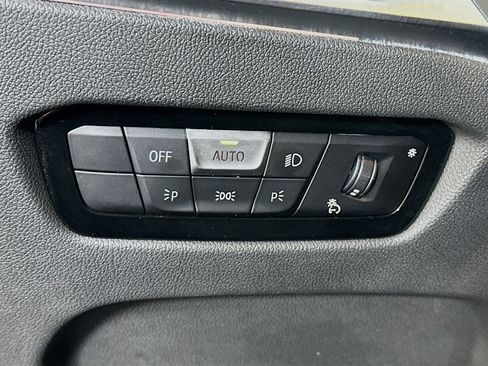 Used 2024 BMW 330i Sedan image 17