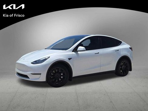 Used 2023 Tesla Model Y Long Range AWD/4WD image 1