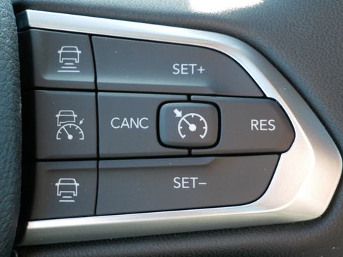 New 2026 Jeep Compass Trailhawk image 16