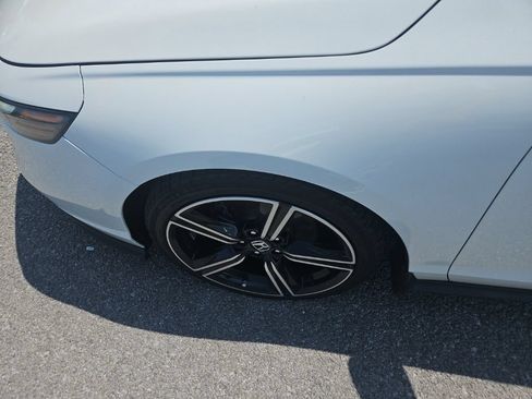 Used 2023 Honda Accord Sport image 13