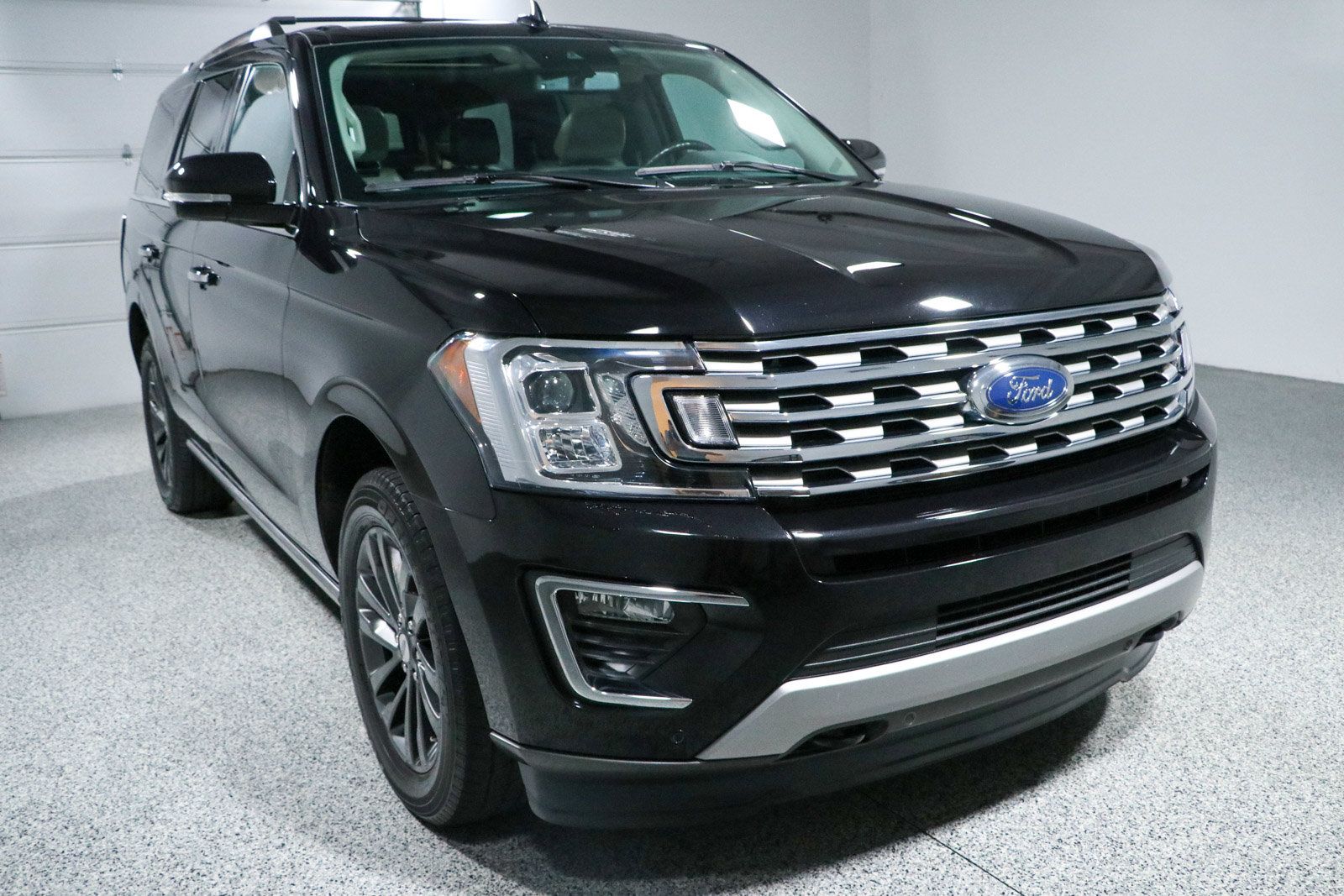 Used 2021 Ford Expedition Limited AWD/4WD image 5