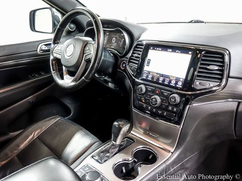 Used 2021 Jeep Grand Cherokee Limited image 27