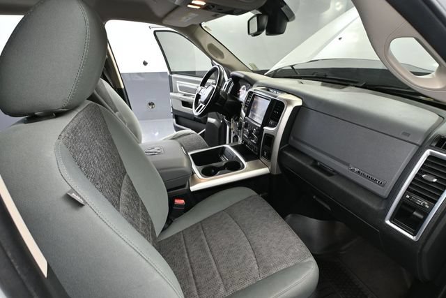 Used 2017 RAM 1500 Big Horn AWD/4WD image 38