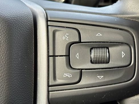 Used 2024 GMC Sierra 1500 SLT image 39