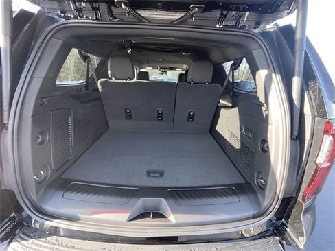 New 2026 GMC Yukon XL Elevation image 26