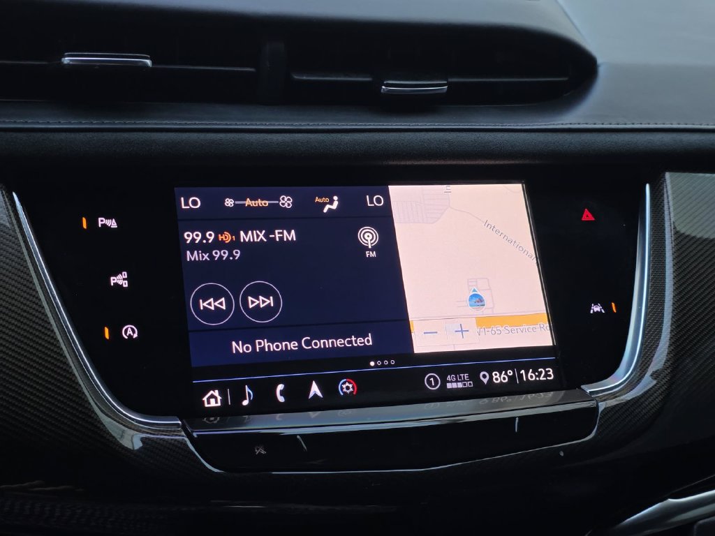 Used 2020 Cadillac XT6 Sport w/ Platinum Package AWD/4WD image 23