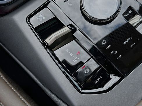 New 2025 BMW X3 xDrive30i w/ Convenience Package image 14