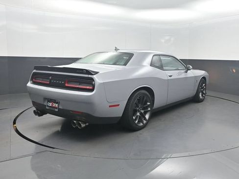 Used 2021 Dodge Challenger R/T Scat Pack RWD image 27