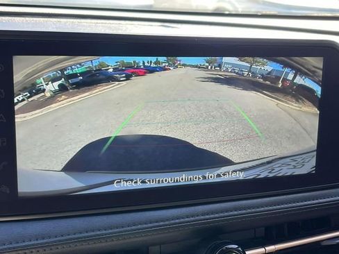 Certified 2025 Nissan Ariya FWD image 29