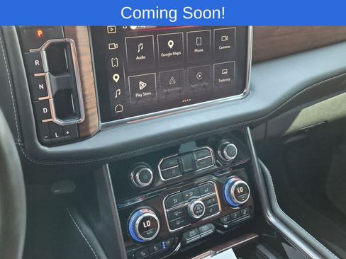 Used 2023 GMC Yukon XL Denali Ultimate AWD/4WD image 28
