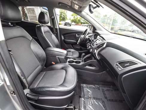 Used 2011 Hyundai Tucson GLS FWD image 27