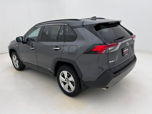 Used 2019 Toyota RAV4 Limited image 9