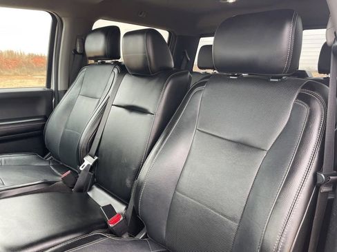 Used 2017 Ford F150 Lariat image 12