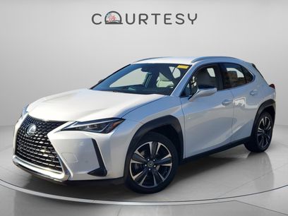 Used 2021 Lexus UX 200 w/ Accessory Package (Z1)