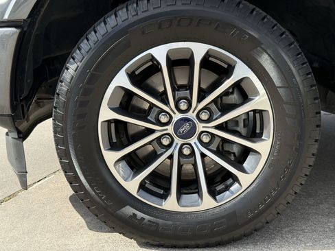 Used 2020 Ford F150 XLT w/ Equipment Group 302A Luxury RWD image 12