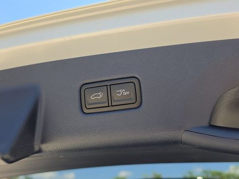 New 2026 Kia Carnival SX FWD image 11