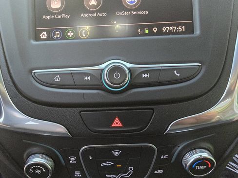 Used 2021 Chevrolet Equinox LT image 31