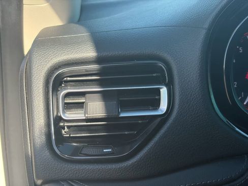 Used 2021 Dodge Durango SXT w/ 3rd Row Seating Group image 17