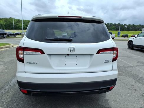 Used 2022 Honda Pilot Sport image 4