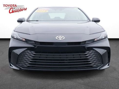 Used 2025 Toyota Camry LE image 2