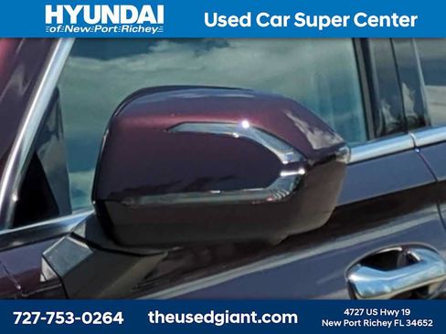 Used 2024 Hyundai Palisade SEL w/ Premium Package FWD image 11