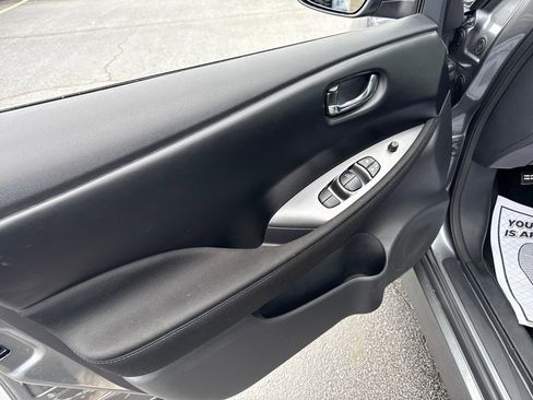 Used 2023 Nissan Leaf S image 21