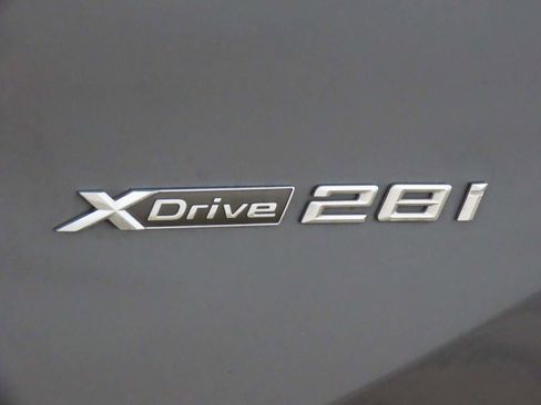 Used 2017 BMW X1 xDrive28i image 6