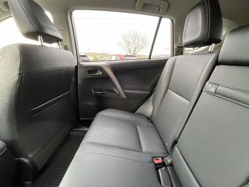 Used 2017 Toyota RAV4 Limited image 24