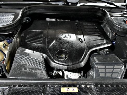 Used 2020 Mercedes-Benz GLS 450 GLS450 4MATIC image 23