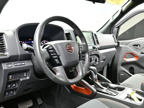 Used 2023 Nissan Frontier PRO-4X w/ Pro Convenience Package image 13