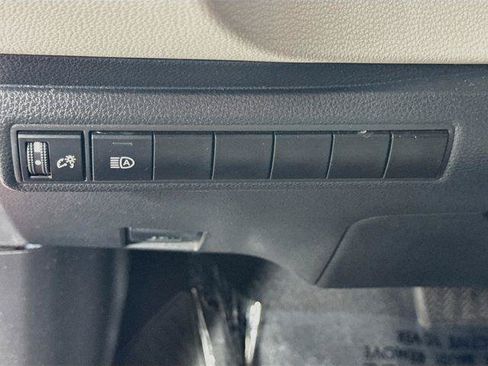 Certified 2021 Toyota Corolla LE FWD image 11