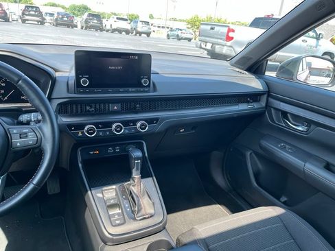 Used 2025 Honda CR-V Sport image 28