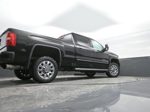 Used 2016 GMC Sierra 2500 Denali w/ Duramax Plus Package image 35