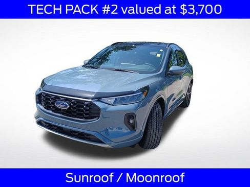 Used 2023 Ford Escape ST-Line Select w/ Tech Pack #2 AWD/4WD image 3