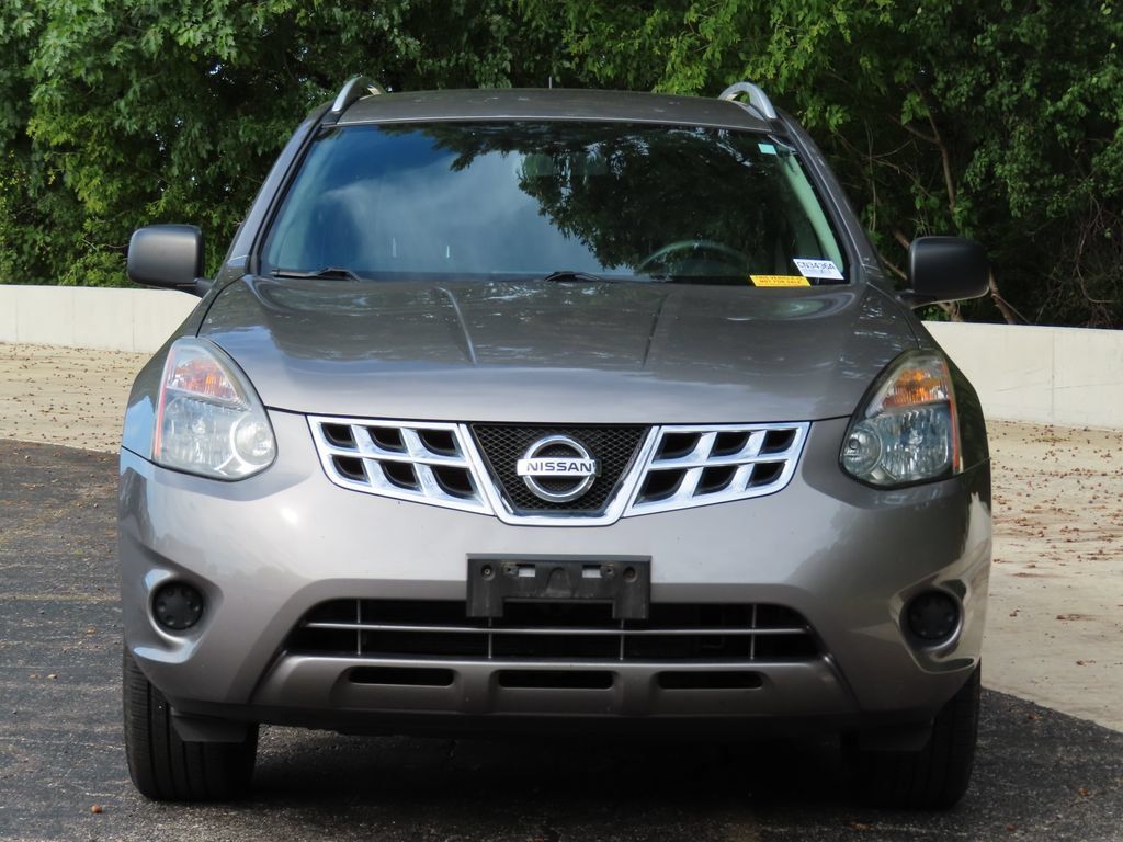 Used 2015 Nissan Rogue S w/ Convenience Package AWD/4WD image 4