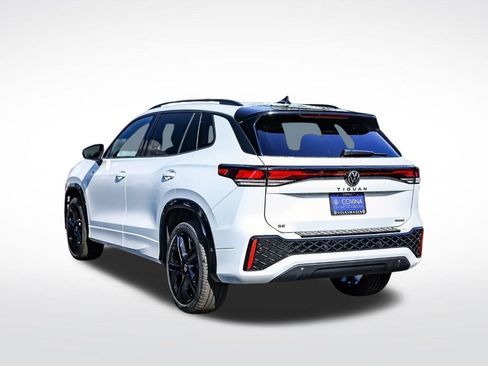 New 2026 Volkswagen Tiguan SE R-Line image 7
