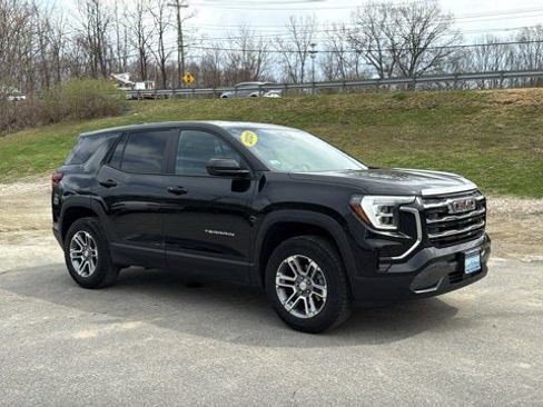 Used 2025 GMC Terrain Elevation AWD/4WD image 2