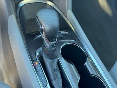 Used 2022 Chevrolet Malibu LT image 31