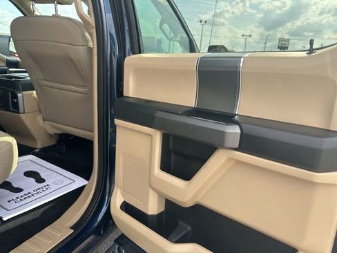 Used 2015 Ford F150 XLT w/ Equipment Group 302A Luxury image 21